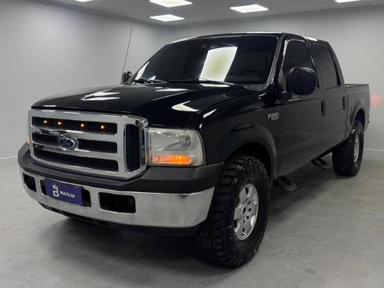 FORD F-250 4.2 TROPICAL CE TURBO DIESEL 2P MANUAL FORD F-250 4.2 TROPICAL CE TURBO DIESEL 2P MANUAL